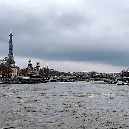 Luxury Houseboat - Concorde/tour Eiffel View Appartement *